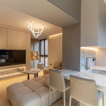 Inn, New Bazaar Tirana