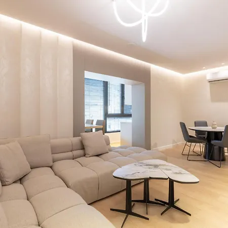 Inn, New Bazaar Appartement